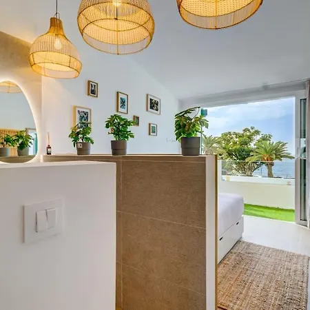 Boutique Of The Sea *